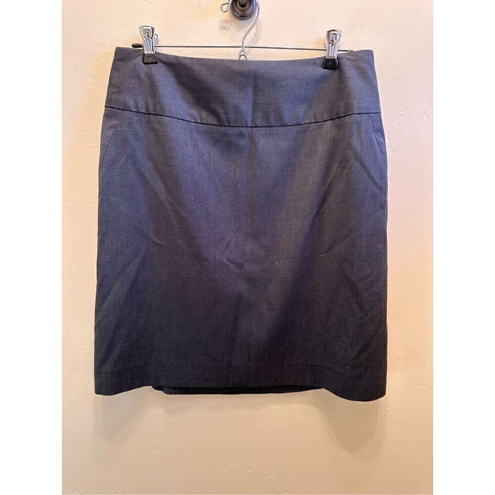 🌸 Banana Republic Gray Slightly Flared Zip Up Lined Skirt Size 6